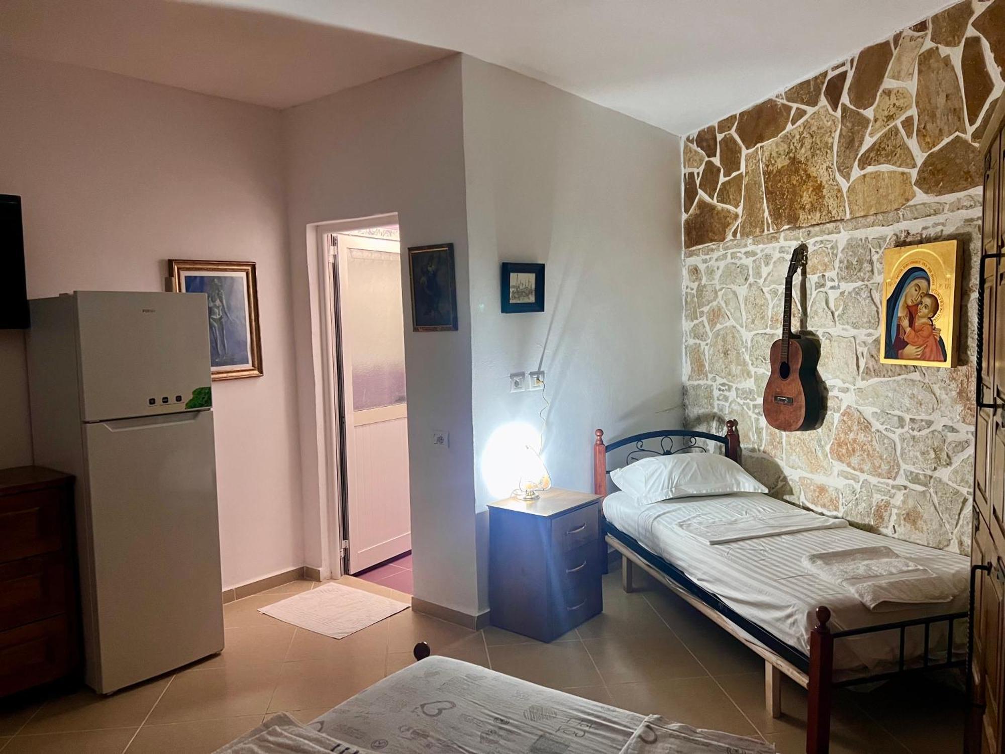 Jardin Miraculeux Hotell Himare Eksteriør bilde