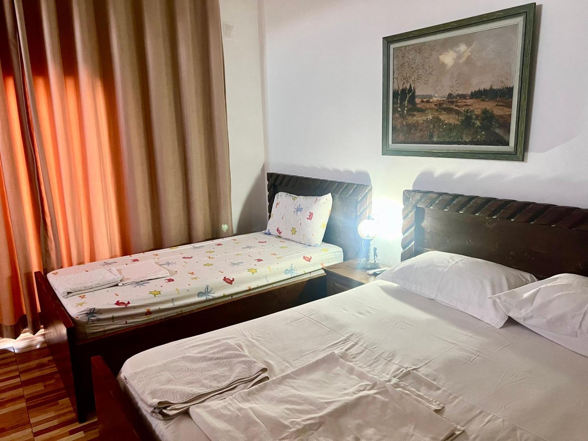Jardin Miraculeux Hotell Himare Eksteriør bilde